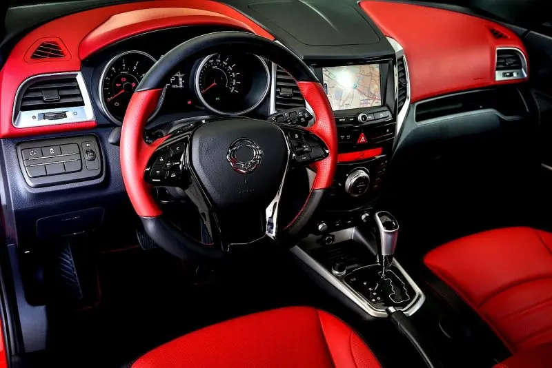 Nội thất sang trọng của xe Ssangyong Tivoli 14
