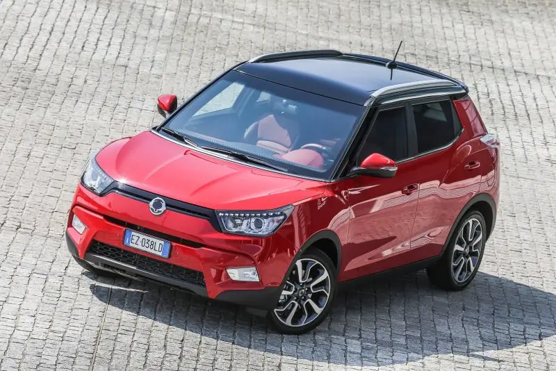 Chi tiết ngoại thất của xe Ssangyong Tivoli 8
