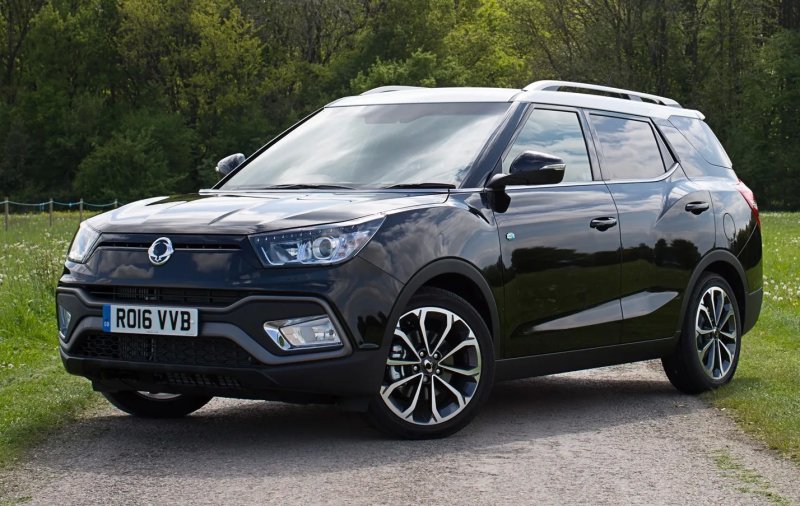 Chi tiết ngoại thất của xe Ssangyong Tivoli 11