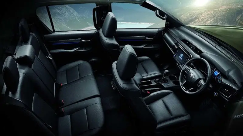 Ảnh xe Toyota Hilux từ góc nhìn chi tiết 26