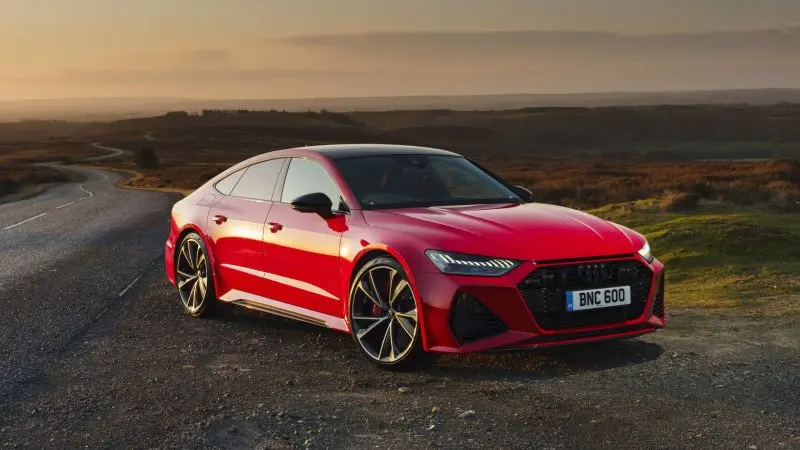 Cận cảnh xe Audi RS7 sắc nét nhất 13