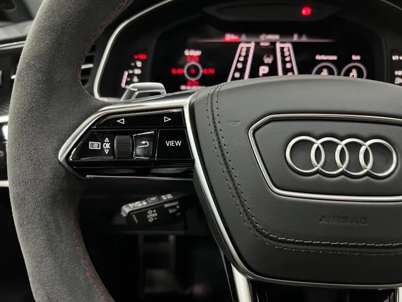 Nội thất sang trọng của xe Audi RS7 15