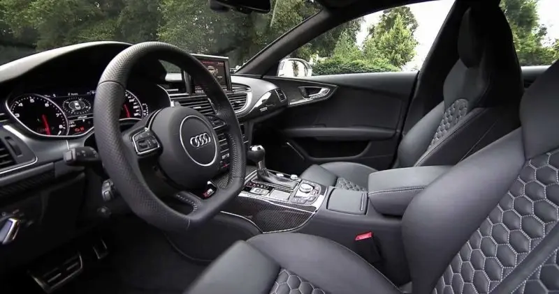 Nội thất sang trọng của xe Audi RS7 16