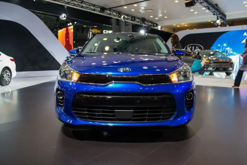 Hình ảnh xe Kia Rio Hatchback với màu sắc đa dạng 25