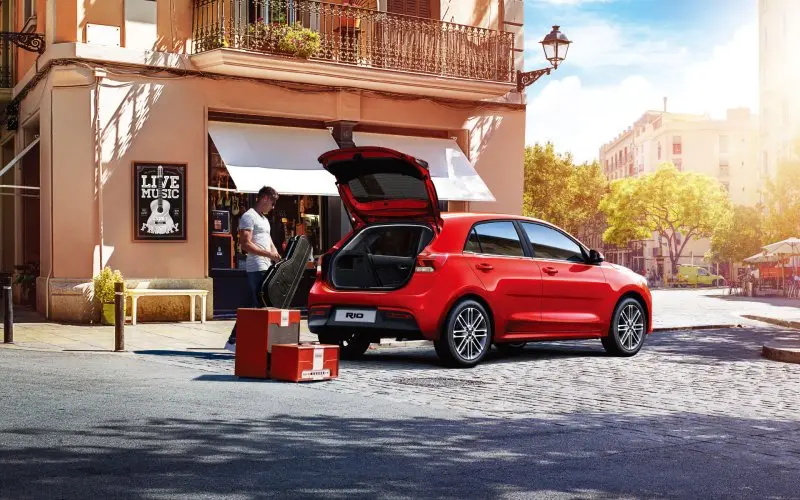 Hình ảnh xe Kia Rio Hatchback với màu sắc đa dạng 28