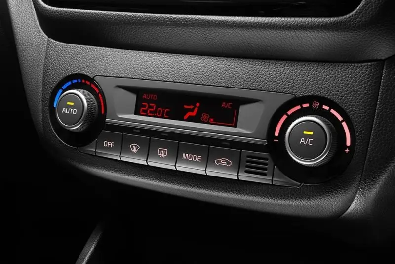 Thư viện ảnh xe Kia Rio Hatchback với góc nhìn độc đáo 8