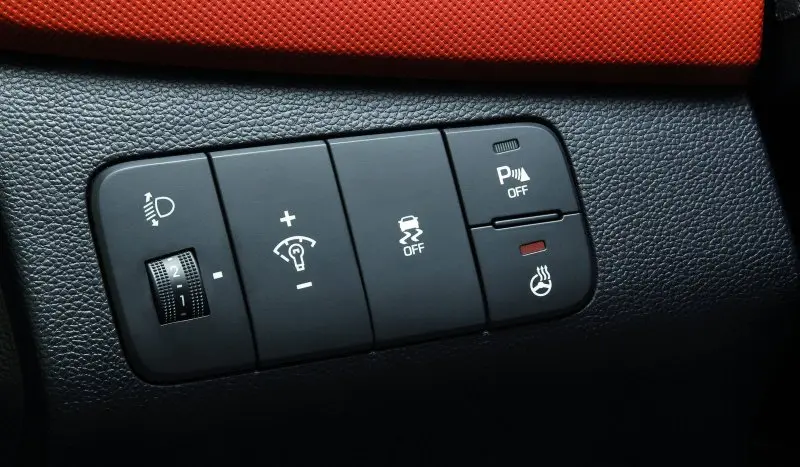 Chi tiết nội thất sang trọng của xe Hyundai i10 23