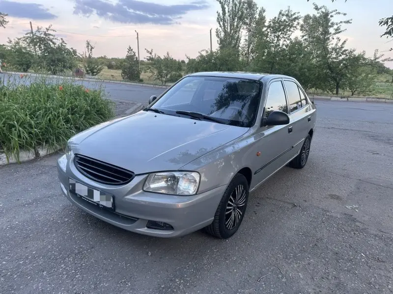 Tải ảnh xe Hyundai Accent cực chi tiết 30