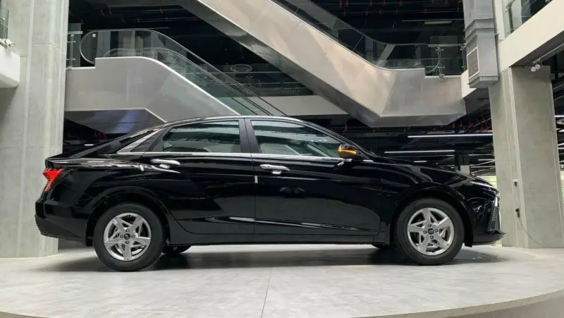 Tải ảnh xe Hyundai Accent cực chi tiết 40