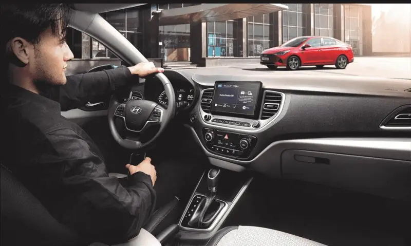 Thiết kế nội thất tinh tế của xe Hyundai Accent 6