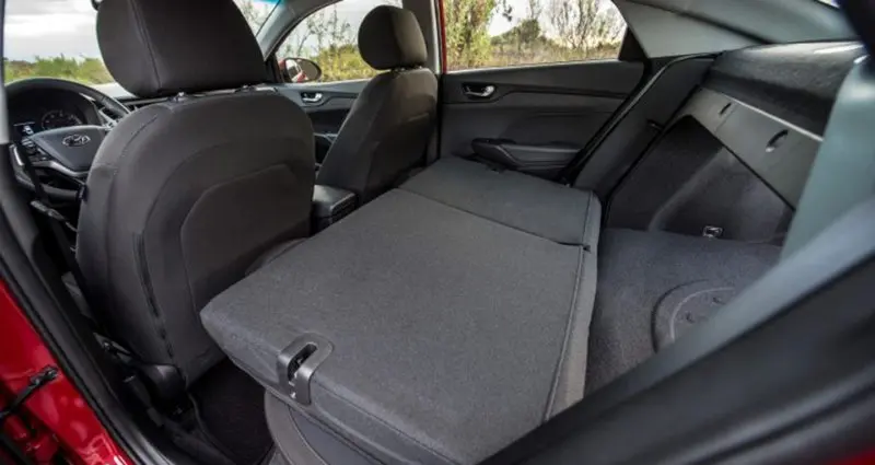 Thiết kế nội thất tinh tế của xe Hyundai Accent 20