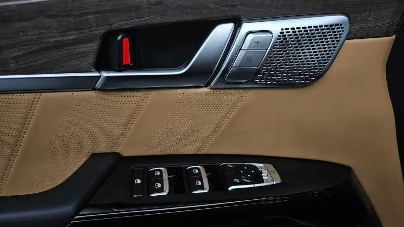 Thư viện ảnh xe  Kia Mohave đẹp từng chi tiết 10