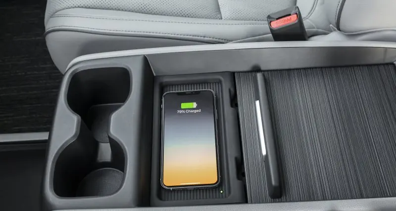 Ảnh xe Honda Odyssey chi tiết từng bộ phận 10