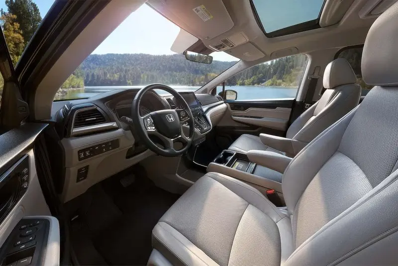 Ảnh xe Honda Odyssey chi tiết từng bộ phận 18