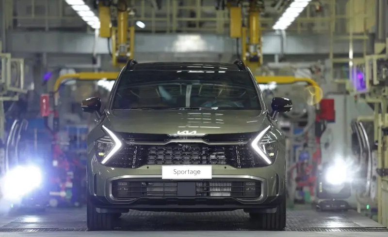 Mãn nhãn với ảnh xe Kia Sportageo với góc nhìn đa chiều 12