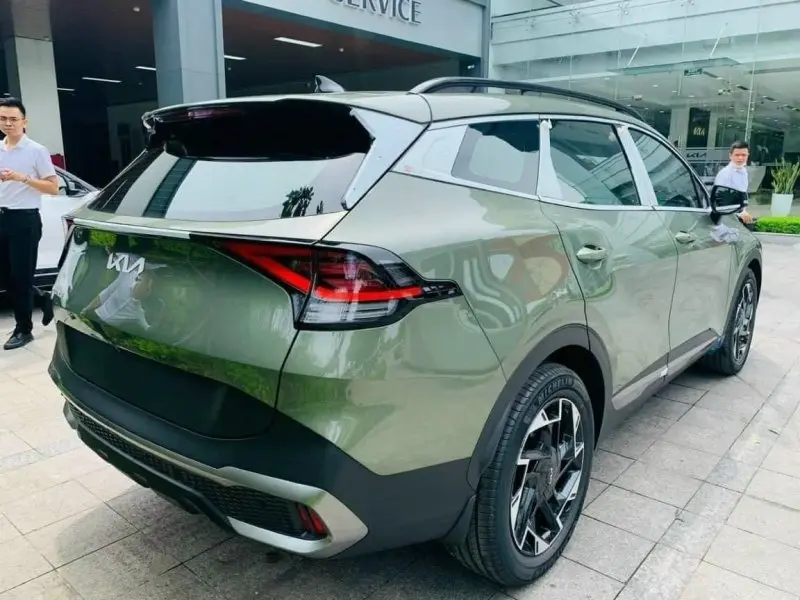 Mãn nhãn với ảnh xe Kia Sportageo với góc nhìn đa chiều 3