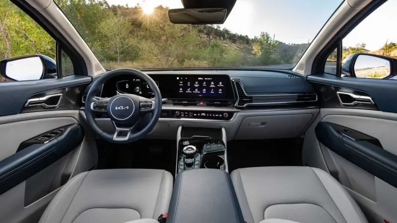 Nội thất sang trọng của dòng xe Kia Sportageo 15