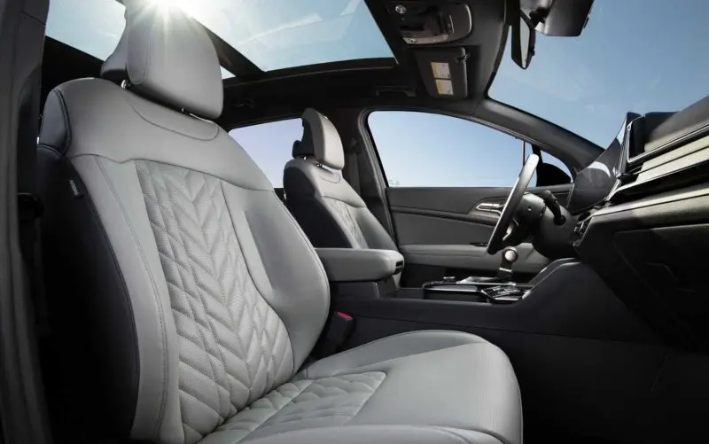 Nội thất sang trọng của dòng xe Kia Sportageo 24