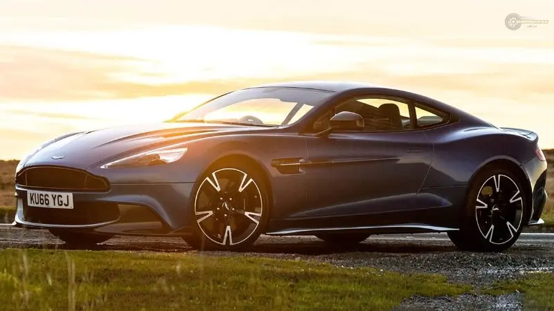 Aston Martin Vanquish 04