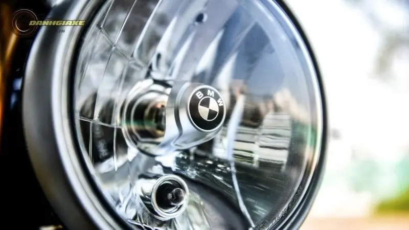 BMW R Nine T 8 BMW R Nine T 8