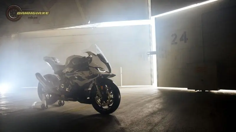 BMW S 1000 RR 19 BMW S 1000 RR 19