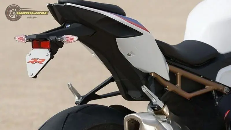 BMW S 1000 RR 24 BMW S 1000 RR 24