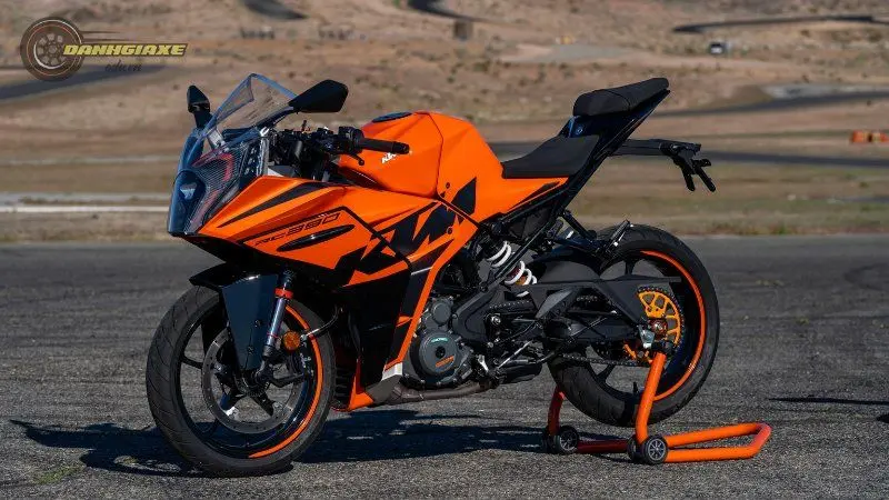 KTM RC 390 15