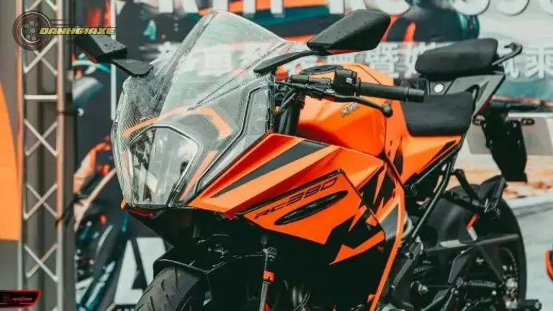 KTM RC 390 1