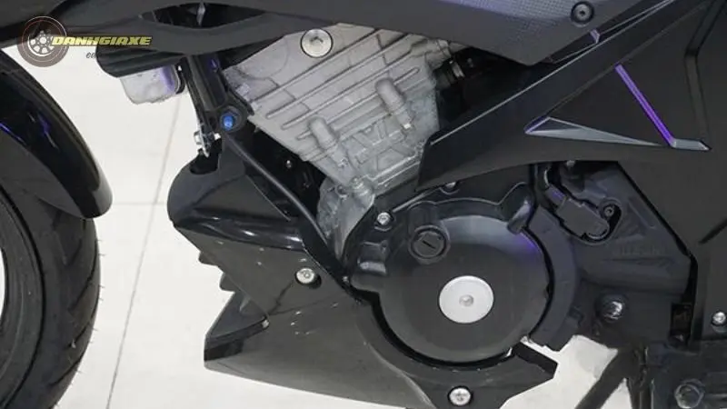 Suzuki GSX 150 Bandit 14