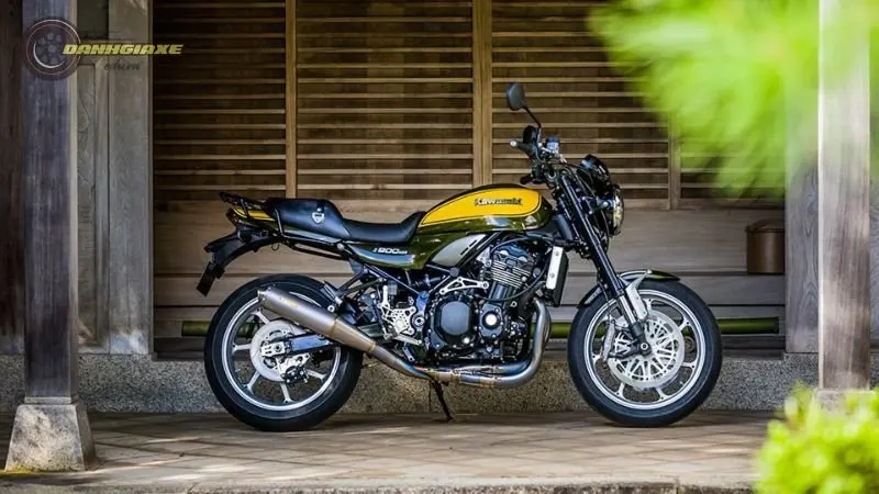 Kawasaki Z900RS 10