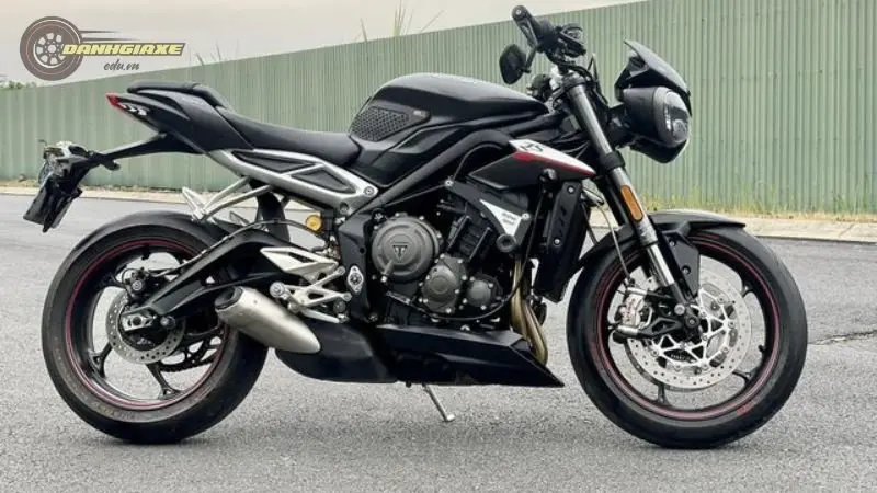 Triumph Street Triple 1