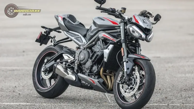 Triumph Street Triple 3