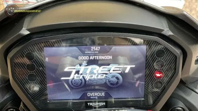 Triumph Street Triple 10