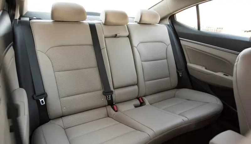 Ảnh thực tế nội thất xe Hyundai Elantra từ mọi góc độ 18