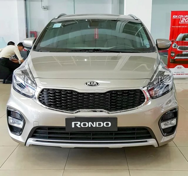 Hình ảnh chi tiết xe Kia Rondo chất lượng cao 18