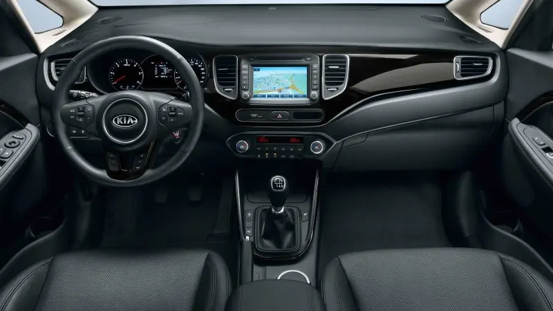 Chi tiết nội thất của dòng xe Kia Rondo 4