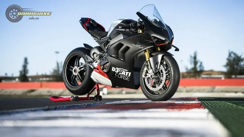 Ducati Panigale V4 5
