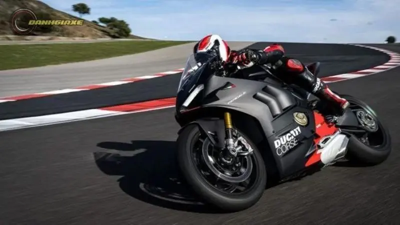 Ducati Panigale V4 7