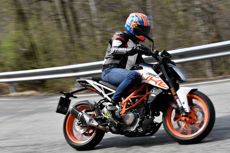 KTM Duke 390 5