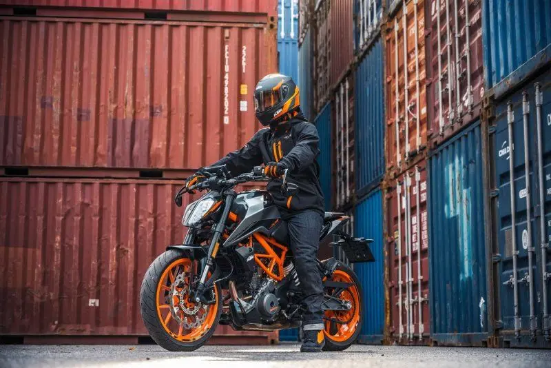 KTM Duke 390 8