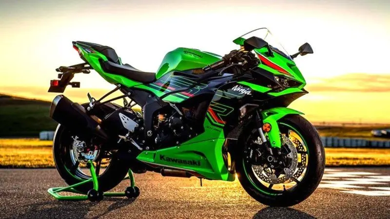 Kawasaki Ninja ZX-25R 28