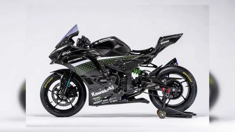 Kawasaki Ninja ZX-25R 43