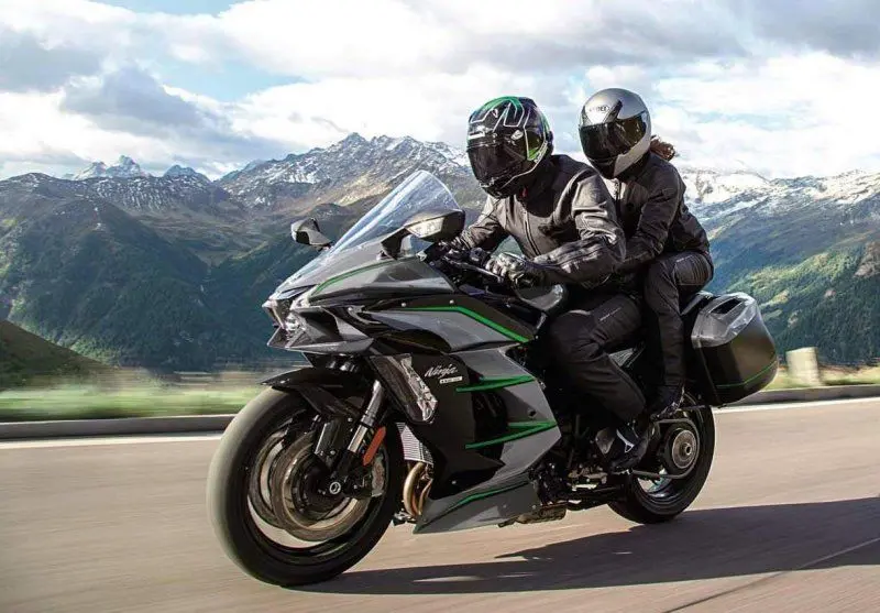Kawasaki Ninja H2SX 38
