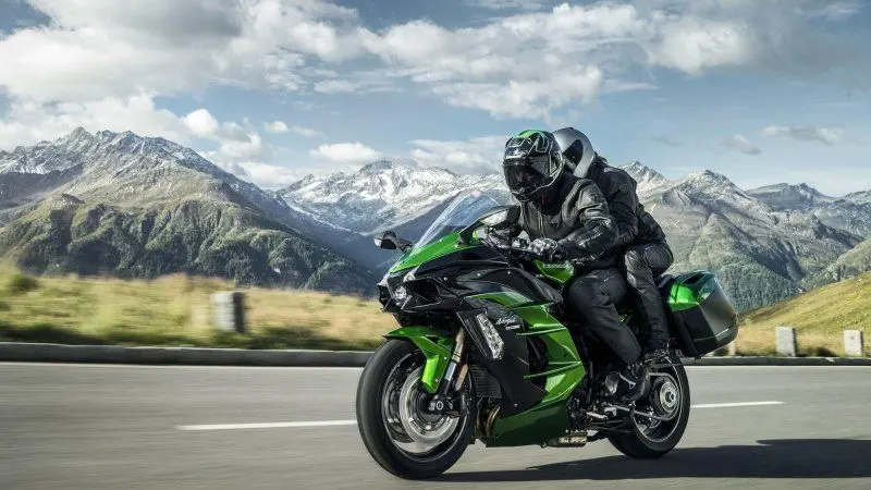 Kawasaki Ninja H2SX 43