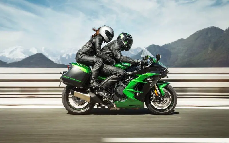 Kawasaki Ninja H2SX 7