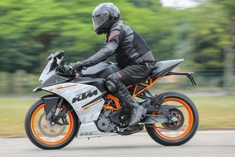 KTM RC 250 34