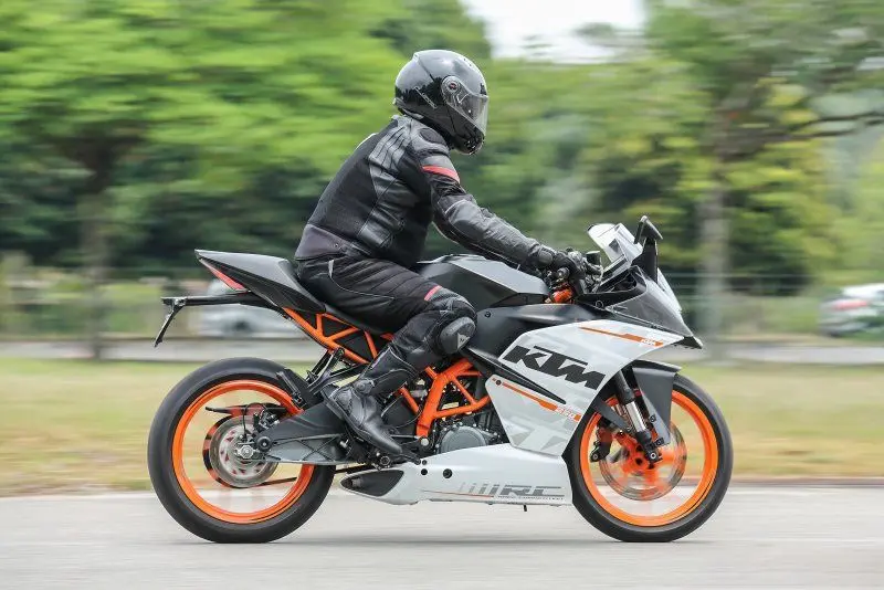 KTM RC 250 36