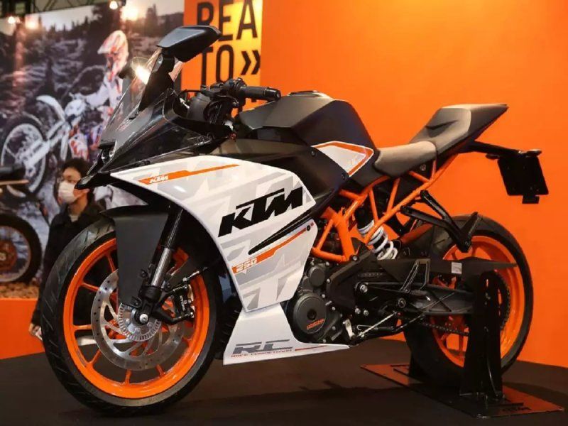 KTM RC 250 11