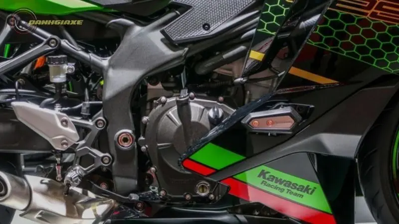 Kawasaki Ninja 250 9