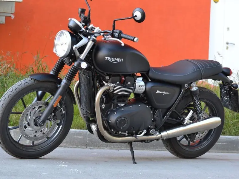 Ảnh Triumph Street Twin với độ phân giải cao 8